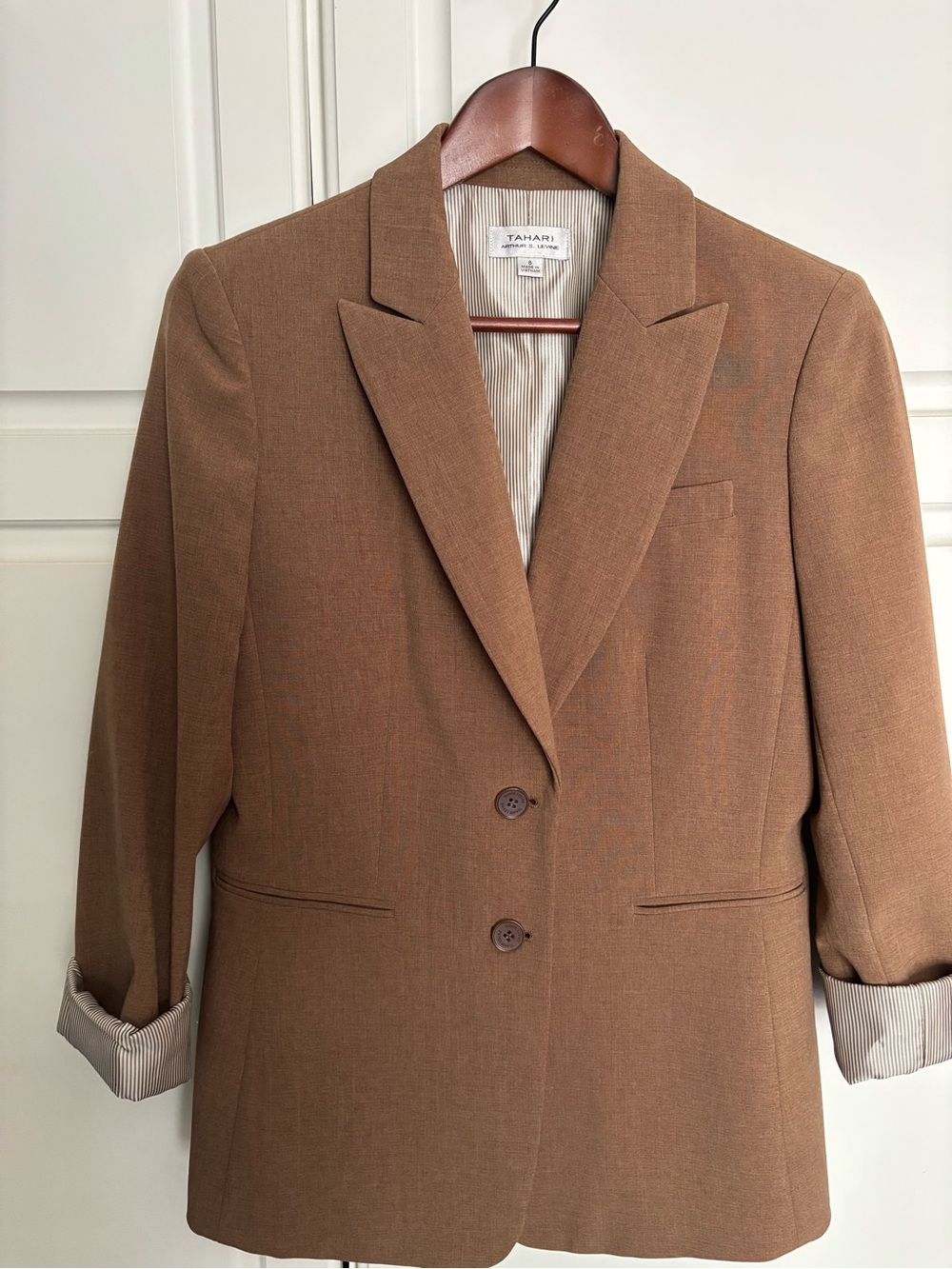 Tahari Brown Single-Breasted Women's Blazer and Pant Suit